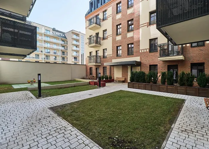 Under The Wroclove Sky By Renters *