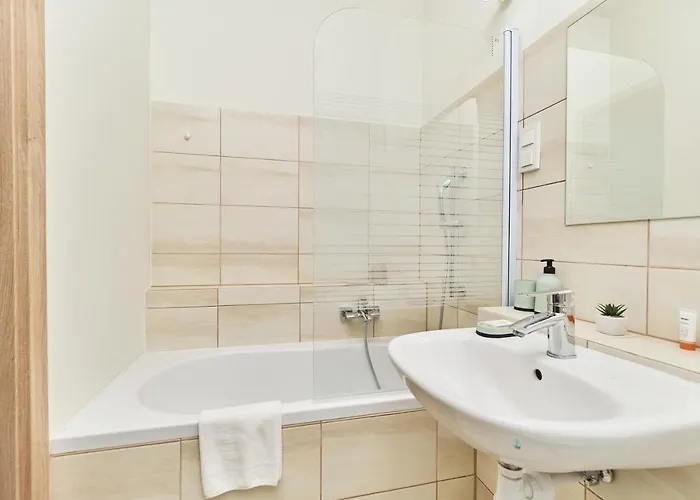 Under The Wroclove Sky By Renters 아파트 *